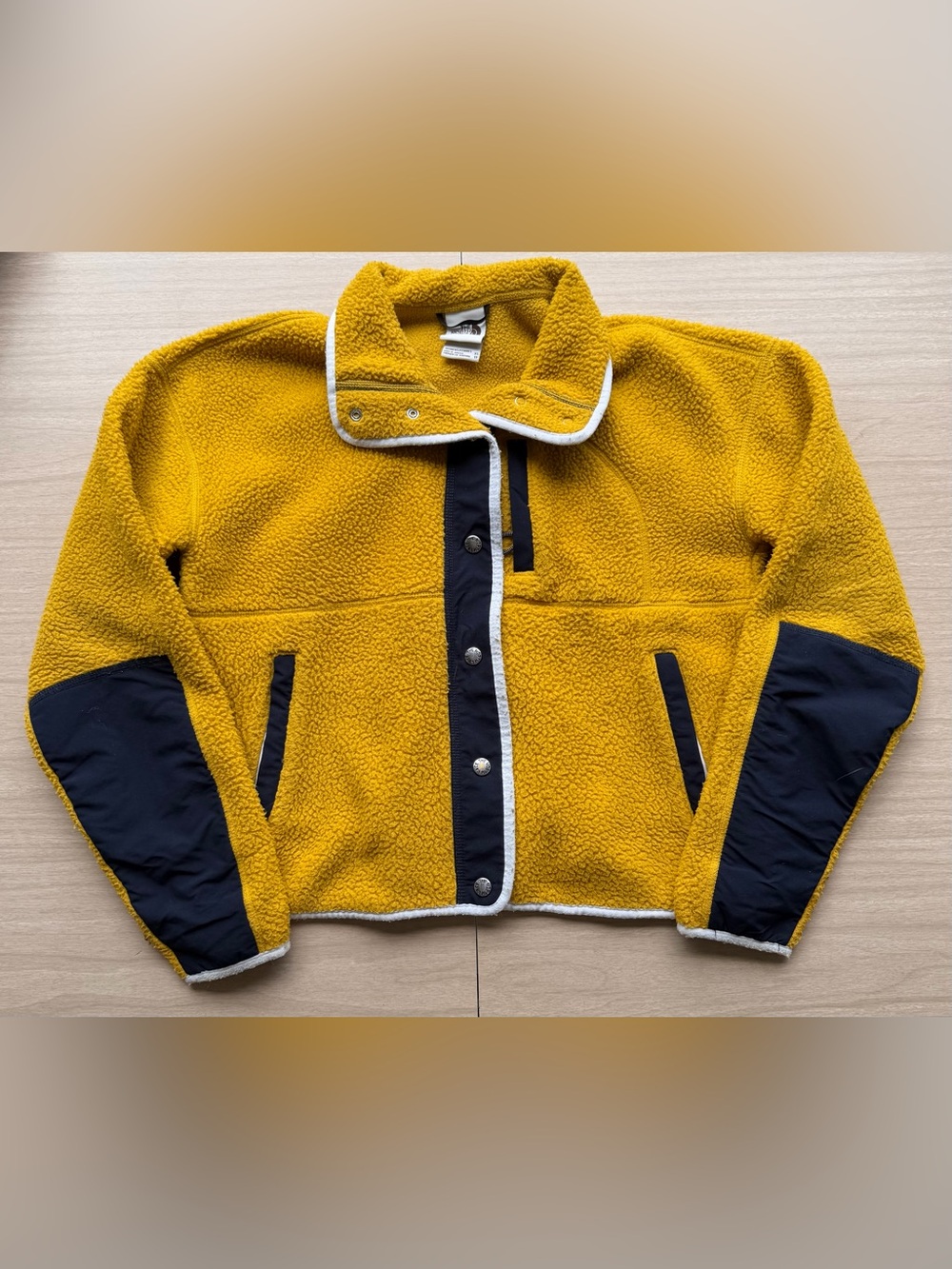 The North Face Women’s Gold Sherpa Jacket XS